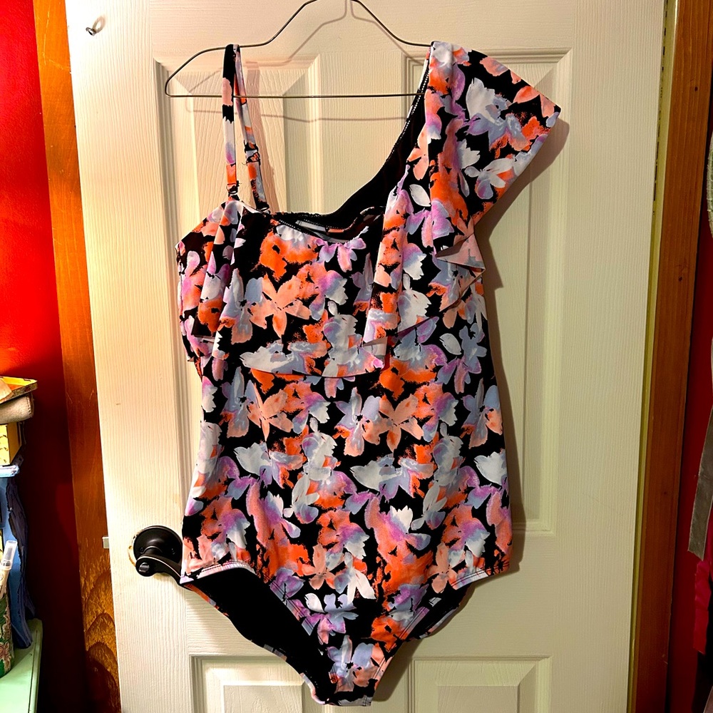 One-shoulder Swimsuit